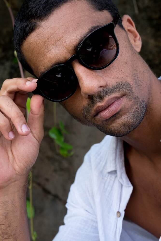 Gafas de Sol Milos Negro - GKO-UZTU-MODELO-01